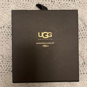 UGG Sheepskin Care Kit - new